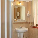 Pannon Bejelentkezés 20 óráig, Check-in Until 20 O'clock, Einchecken Bis 20 Uhr Hotel 3*