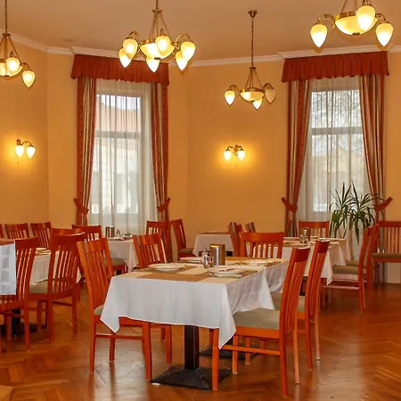 Pannon Bejelentkezes 20 Oraig, Check-in Until 20 O'clock, Einchecken Bis 20 Uhr 酒店 3*