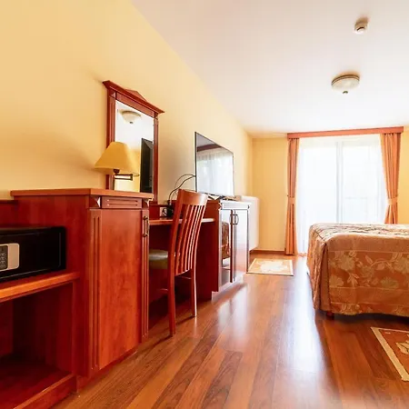 Pannon Bejelentkezes 20 Oraig, Check-in Until 20 O'clock, Einchecken Bis 20 Uhr فندق 3*