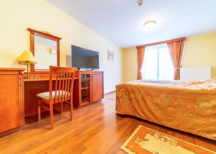 Pannon Bejelentkezes 20 Oraig, Check-in Until 20 O'clock, Einchecken Bis 20 Uhr 호텔 3*